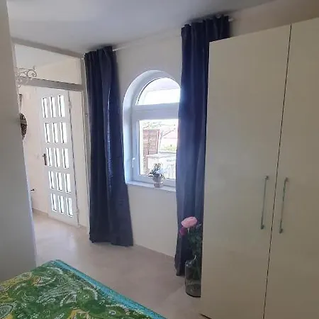 Ruzic Apartment *