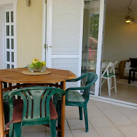 Ruzic Apartment *