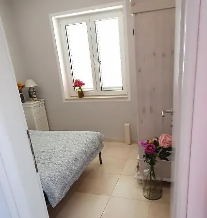 Ruzic Apartman Njivice